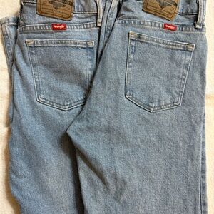 Wrangler Men's Light Blue Relaxed Jeans (2 pair)